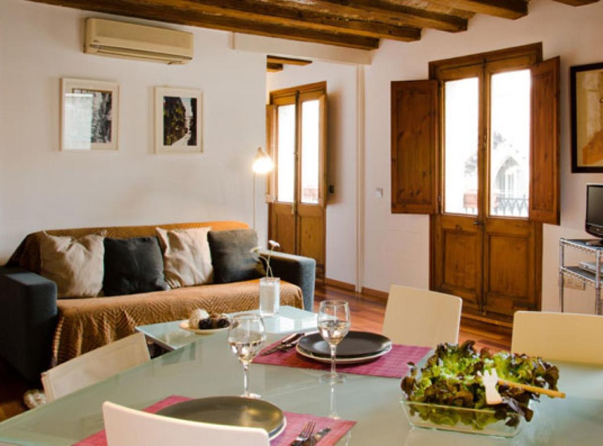 Ripoll Apartments Barcelona Luaran gambar